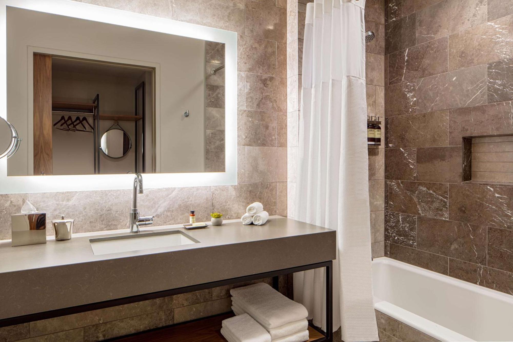 Hyatt Regency Lake Washington At Seattle'S Southport Renton Bagian luar foto